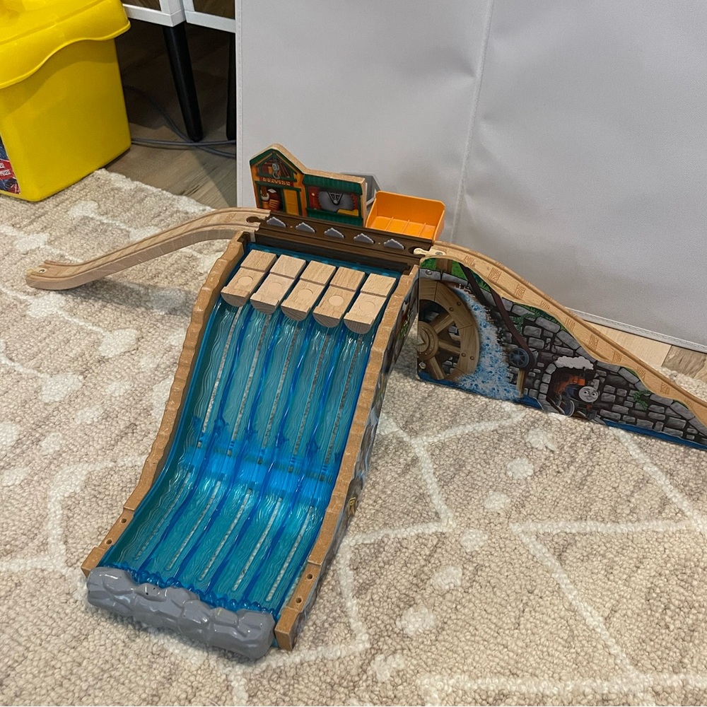 Thomas and friends waterfall for Thomas train wooden tracks.